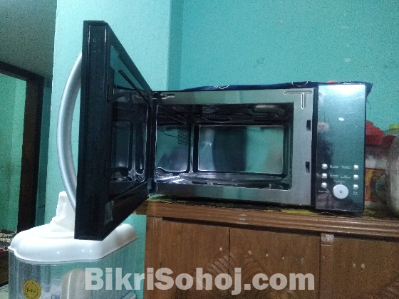 Singer Micro oven